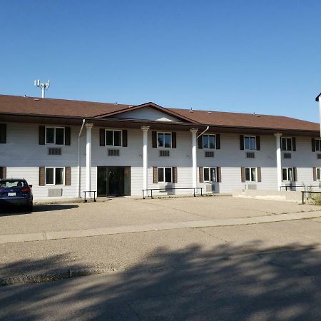 Tower Inn Estevan Exteriér fotografie