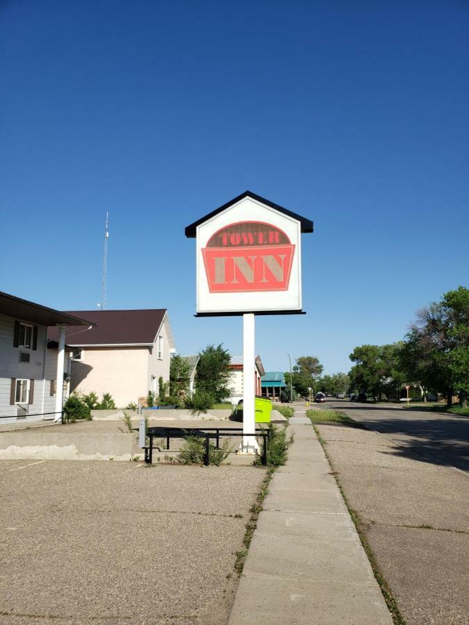 Tower Inn Estevan Exteriér fotografie