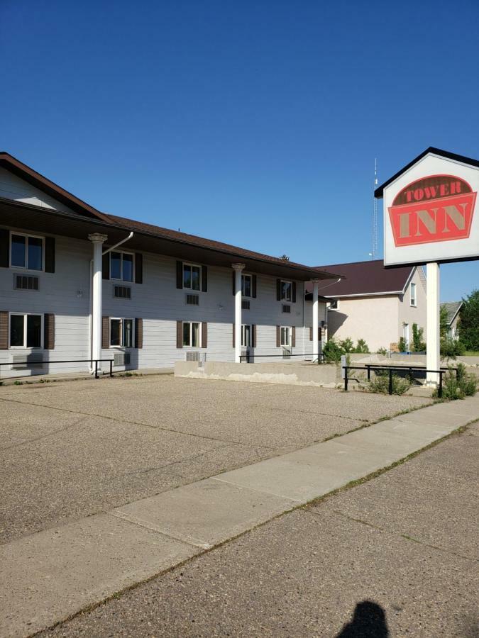 Tower Inn Estevan Exteriér fotografie