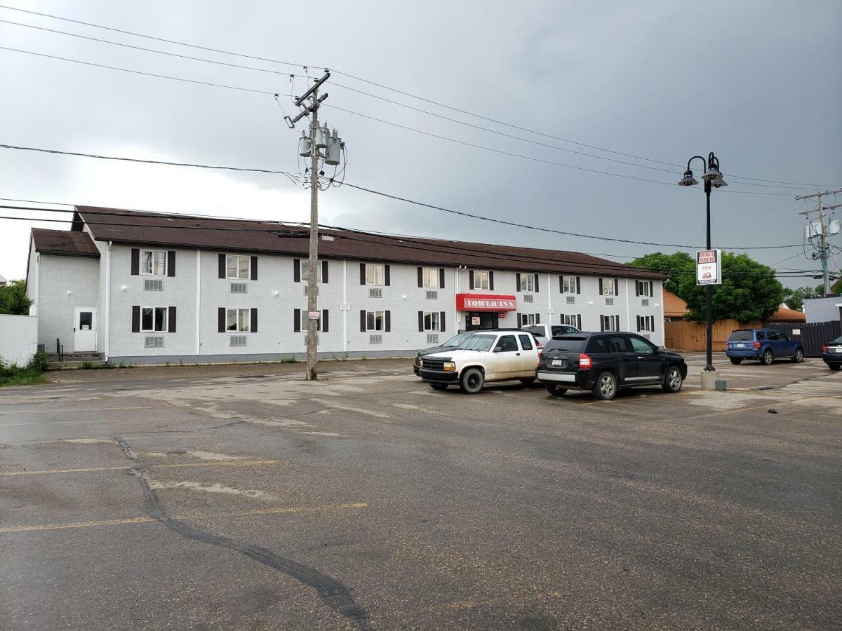 Tower Inn Estevan Exteriér fotografie