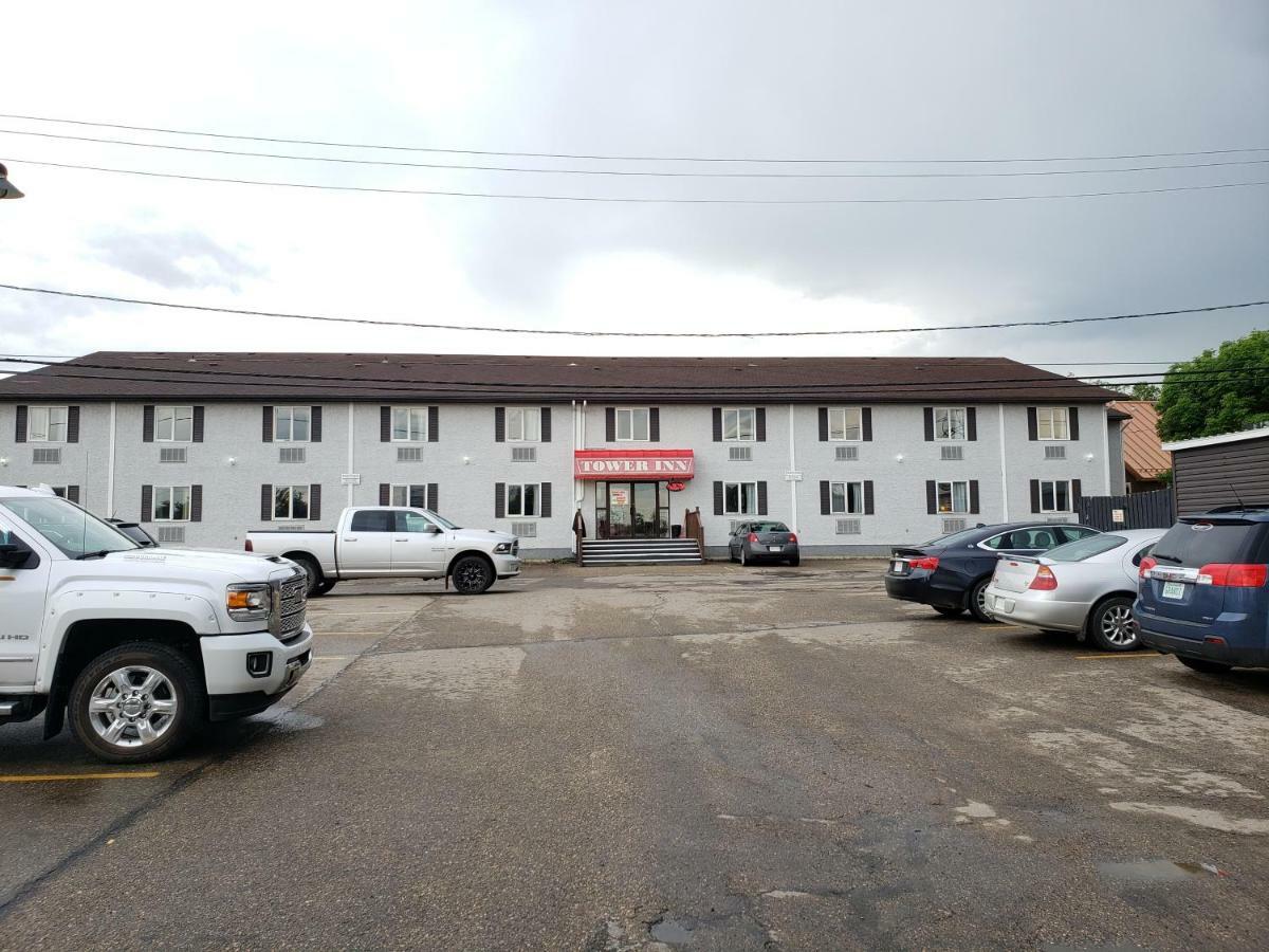 Tower Inn Estevan Exteriér fotografie